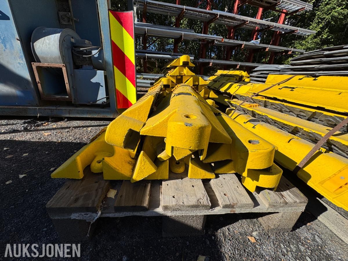 Nissen Ledeskinner ca 55 stk à 1 meter