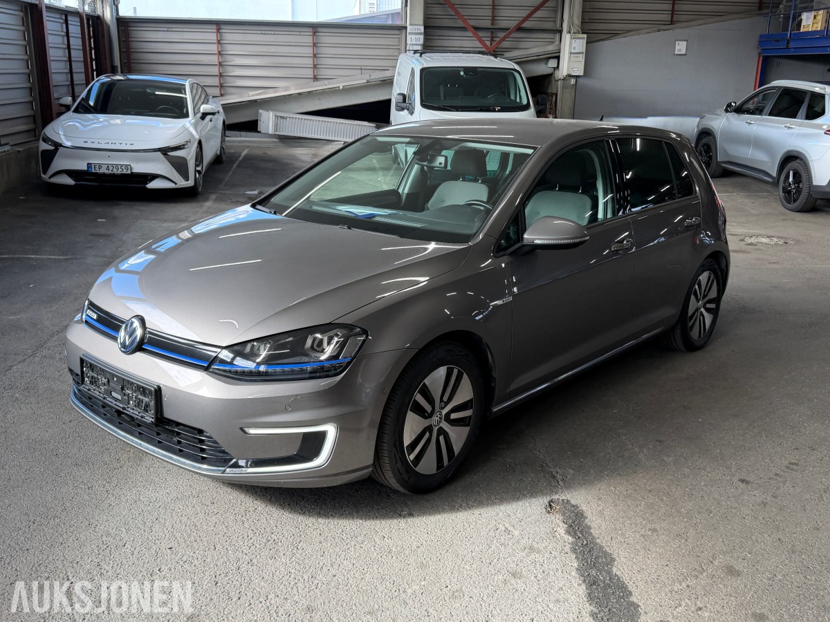 2016 VOLKSWAGEN E-GOLF ACC RYGGEKAMERA NAVI LED