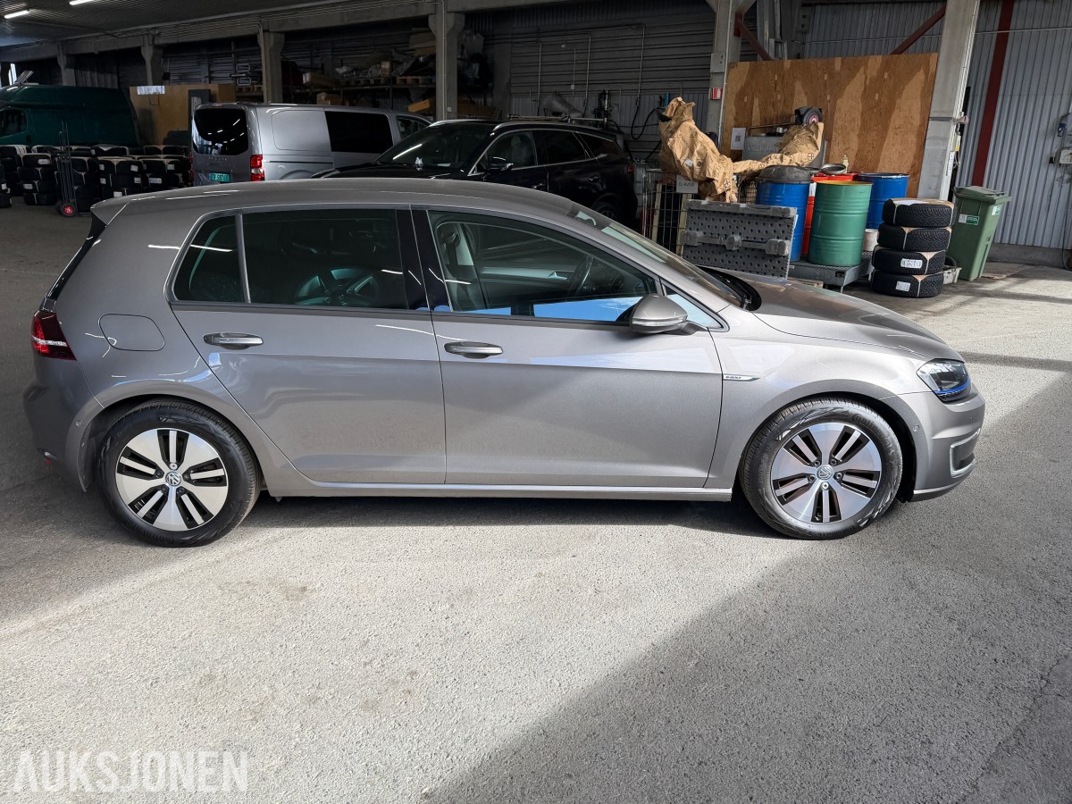 2016 VOLKSWAGEN E-GOLF ACC RYGGEKAMERA NAVI LED