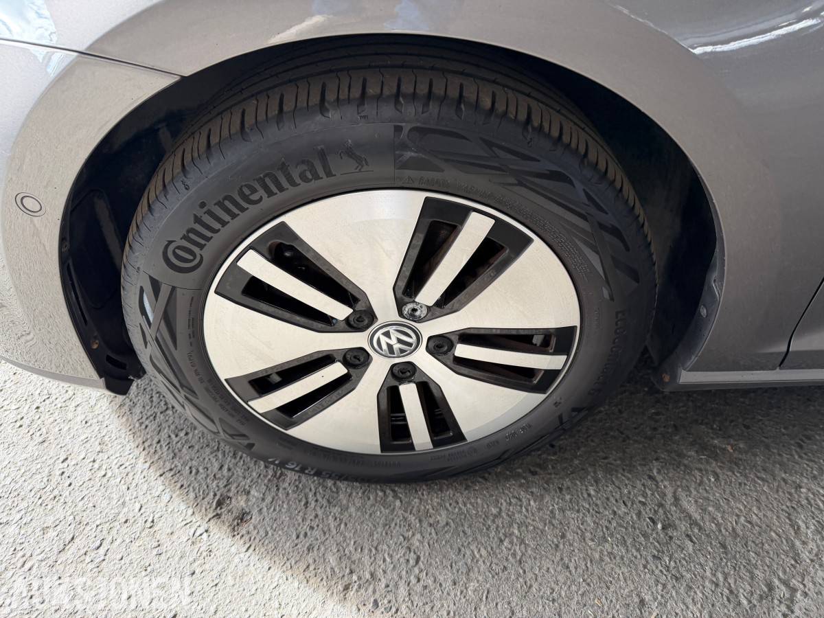 2016 VOLKSWAGEN E-GOLF ACC RYGGEKAMERA NAVI LED