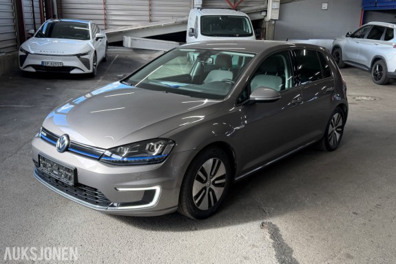 2016 VOLKSWAGEN E-GOLF ACC RYGGEKAMERA NAVI LED