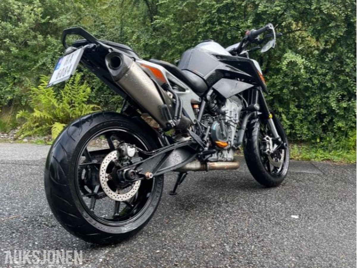 2019 KTM 790 Duke - – Fullservice, K-Tech demper, Akrapovic