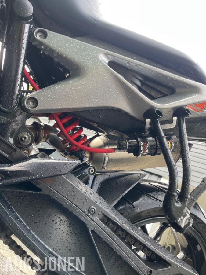 2019 KTM 790 Duke - – Fullservice, K-Tech demper, Akrapovic