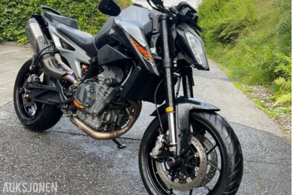 2019 KTM 790 Duke - – Fullservice, K-Tech demper, Akrapovic