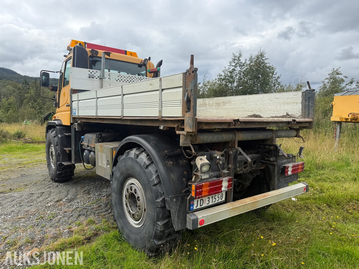 2002 Mercedes-Benz Unimog - terrenggående lastebil