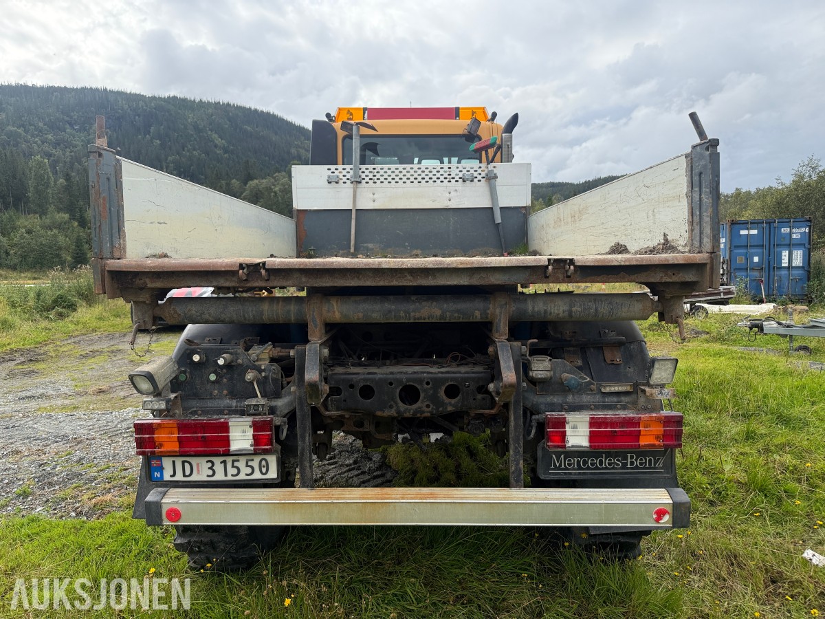 2002 Mercedes-Benz Unimog - terrenggående lastebil