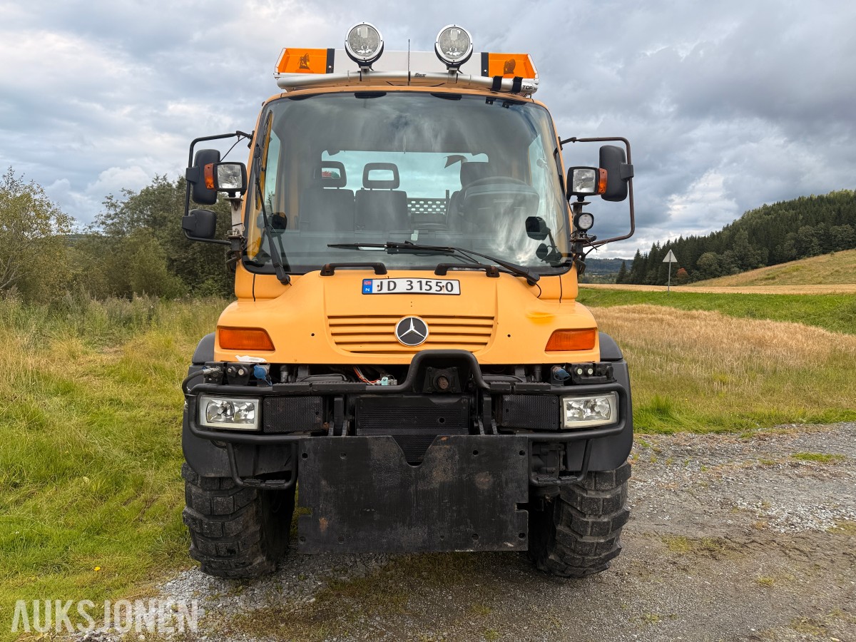 2002 Mercedes-Benz Unimog - terrenggående lastebil