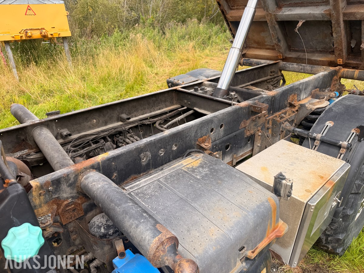 2002 Mercedes-Benz Unimog - terrenggående lastebil