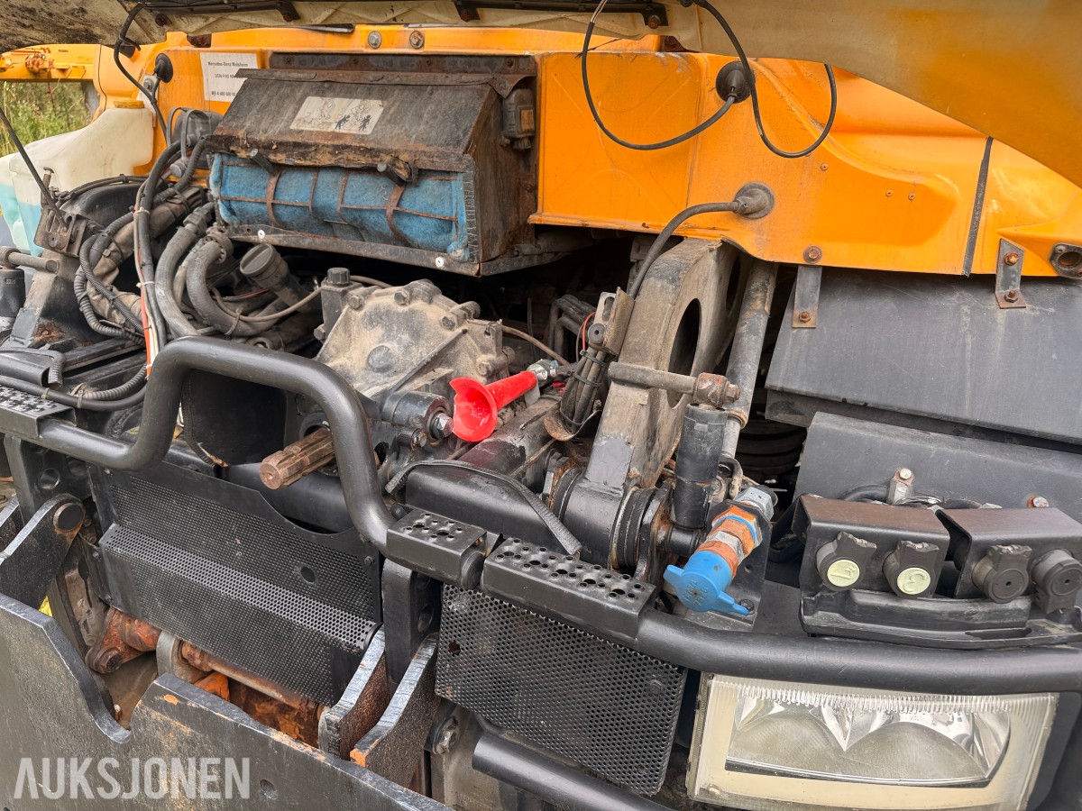 2002 Mercedes-Benz Unimog - terrenggående lastebil
