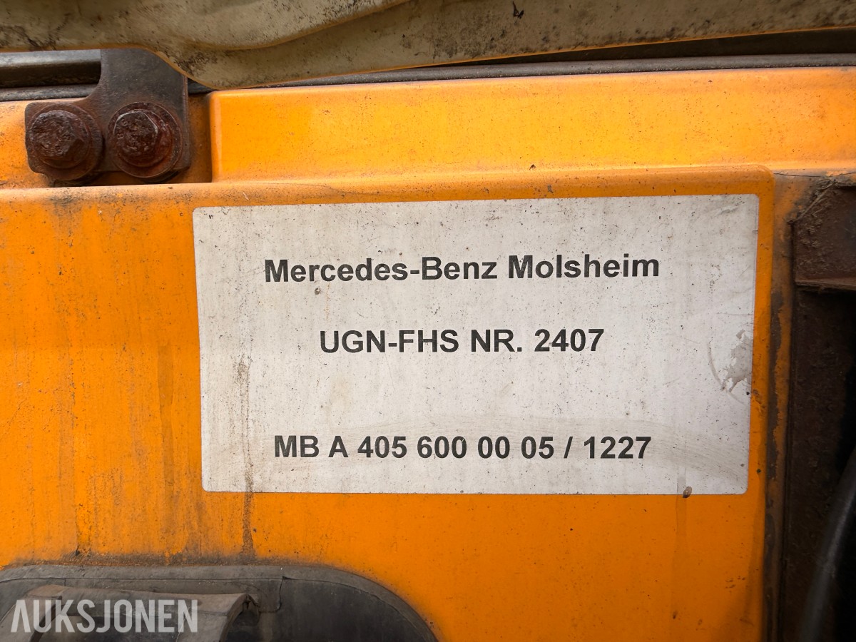 2002 Mercedes-Benz Unimog - terrenggående lastebil
