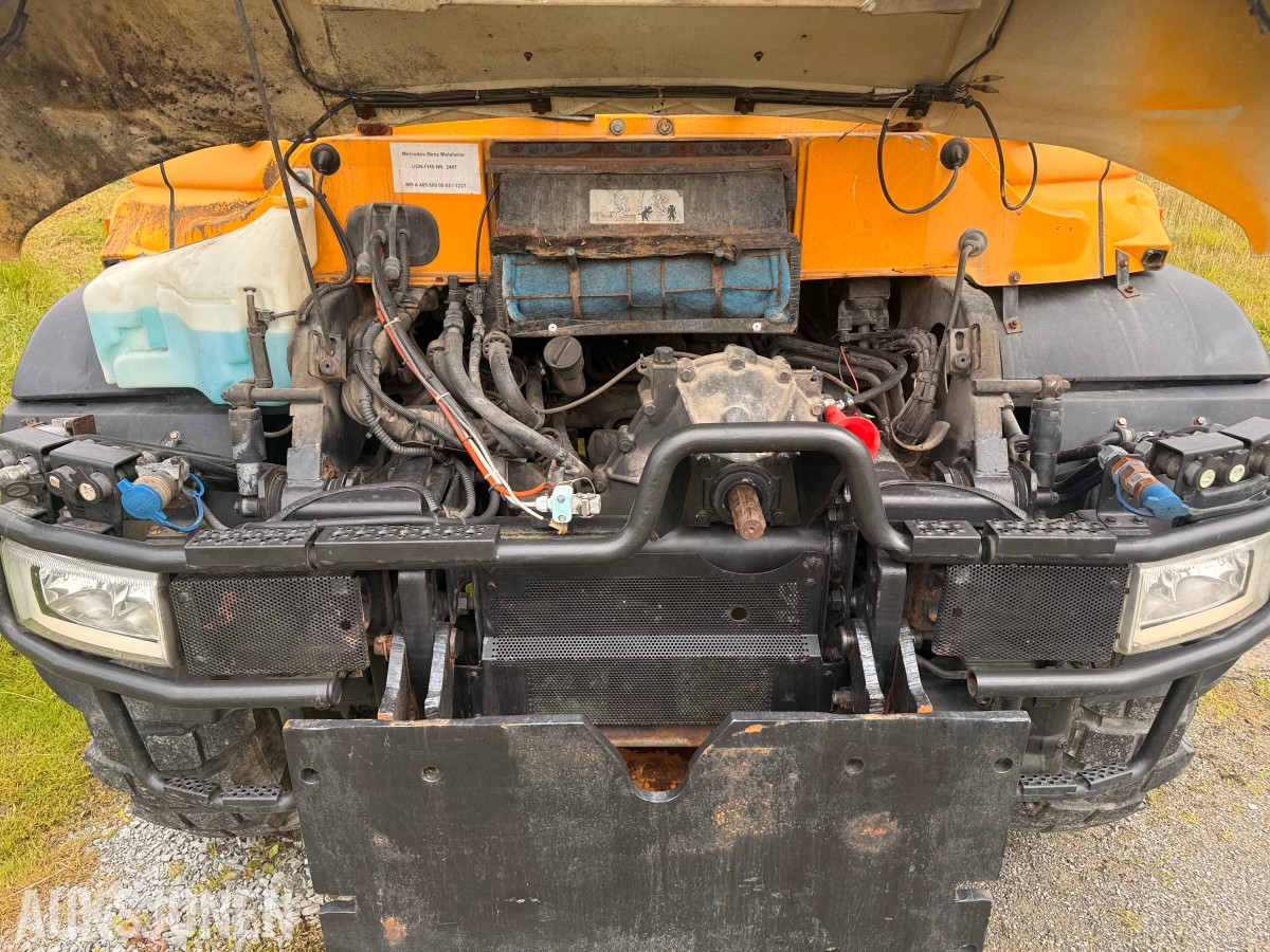 2002 Mercedes-Benz Unimog - terrenggående lastebil