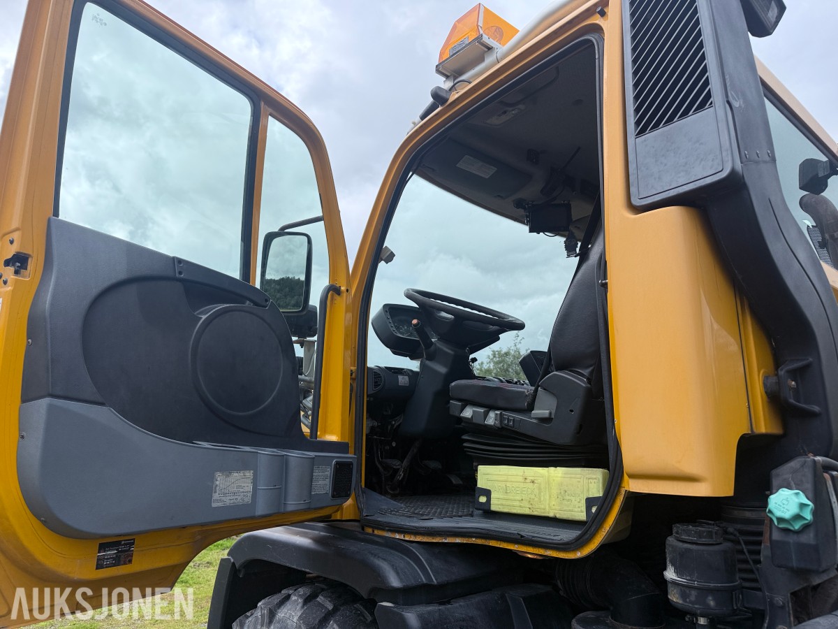 2002 Mercedes-Benz Unimog - terrenggående lastebil
