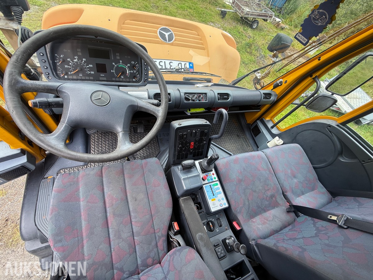 2002 Mercedes-Benz Unimog - terrenggående lastebil