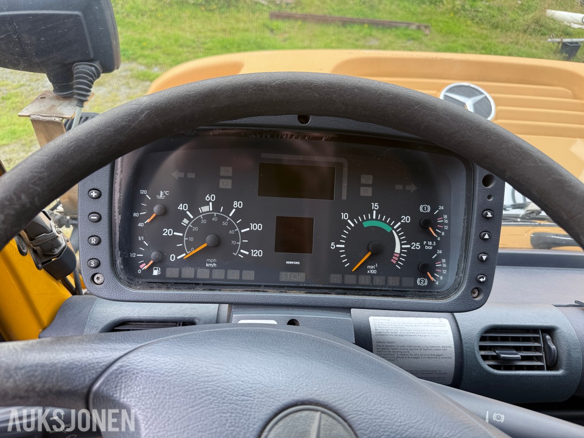 2002 Mercedes-Benz Unimog - terrenggående lastebil