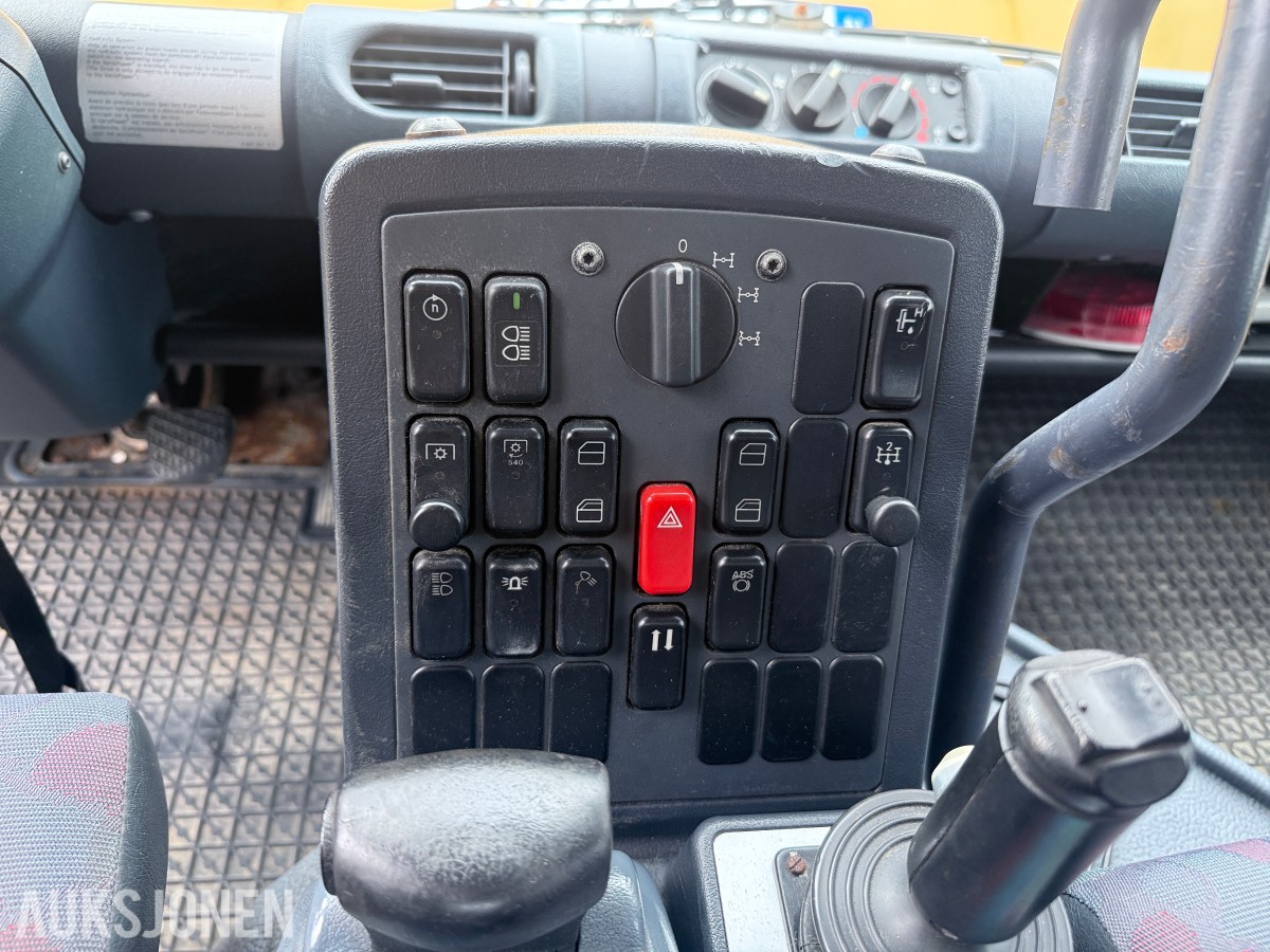 2002 Mercedes-Benz Unimog - terrenggående lastebil