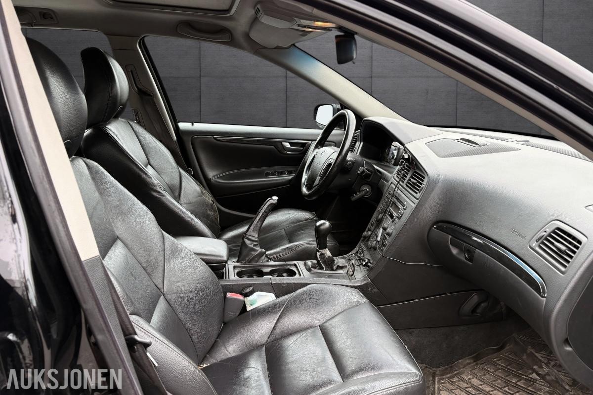 2004 Volvo V70, 2.4-163 D, 370211 km