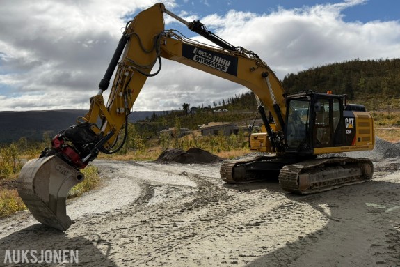 2019 Cat 326FL Gravemaskin - R8 Rototilt - Makin 3D 