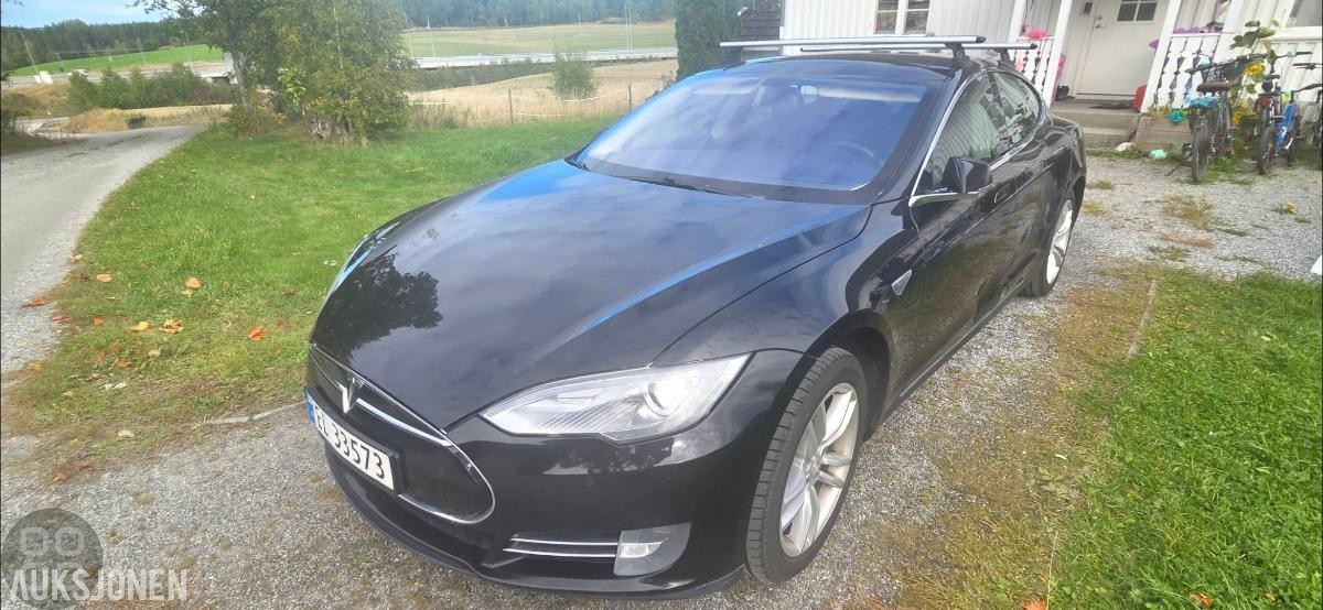 2014 Tesla MODEL S P85 Cruisekontroll, Ryggekamera, Panorama soltak