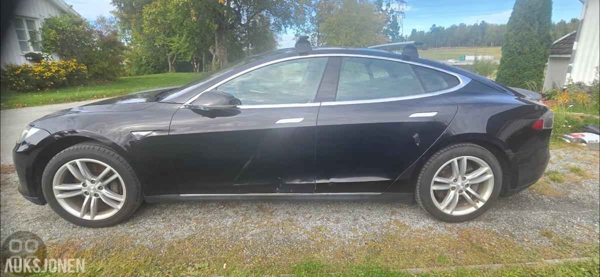 2014 Tesla MODEL S P85 Cruisekontroll, Ryggekamera, Panorama soltak