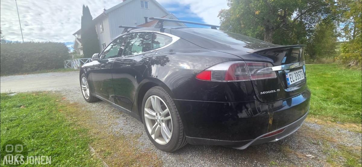2014 Tesla MODEL S P85 Cruisekontroll, Ryggekamera, Panorama soltak