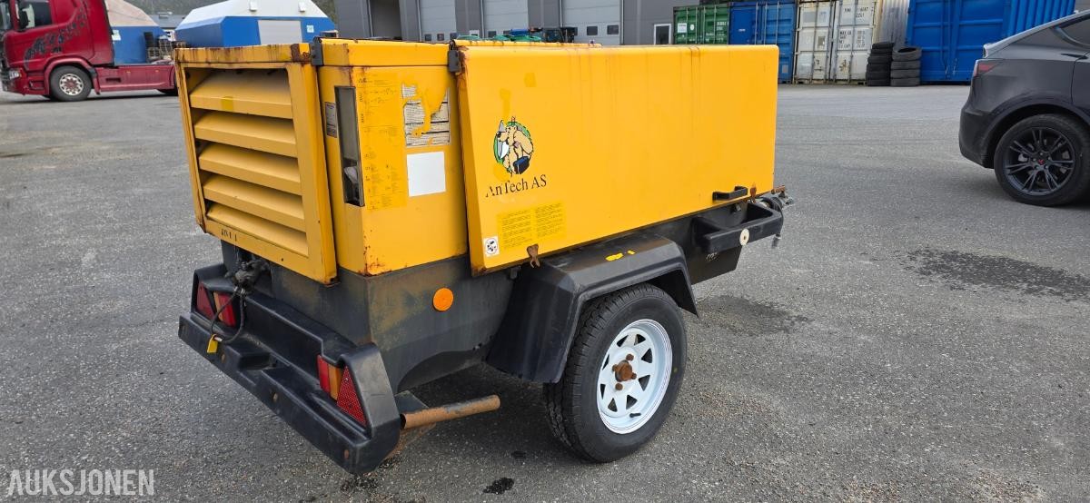 2003 Atlas Copco XAS 66