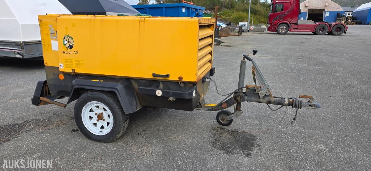 2003 Atlas Copco XAS 66