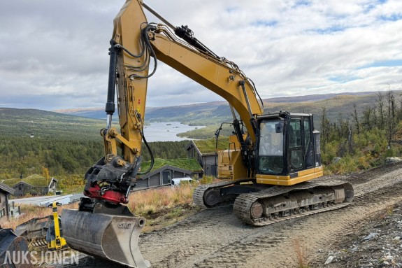 2017 Cat 325FLCR Gravemaskin med GPS - 2 skuffer - 4629 timer