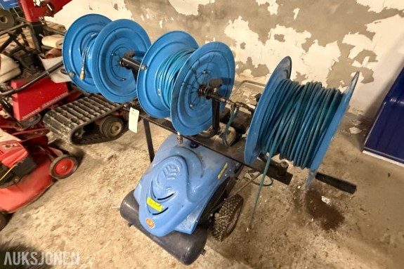 Stella Oro Falcon 520 mobil kompressor - Honda GX160 bensinmotor 5,5 hk - tre slangetromler med luftslange - filter, regulator og smøreenhet