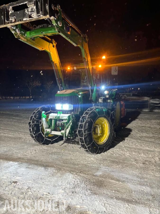 2012 John Deere 6330 Premium 40 km / En eier / Servicehistorikk