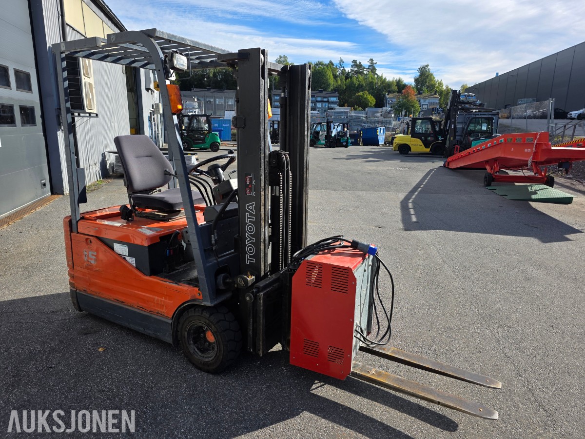 2000 Toyota 5FBE15 truck 1,5 tonn