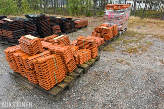 CA. 460 STK RØD MELODIE TEGLSTEIN – 5 PALLER – PARTI 51