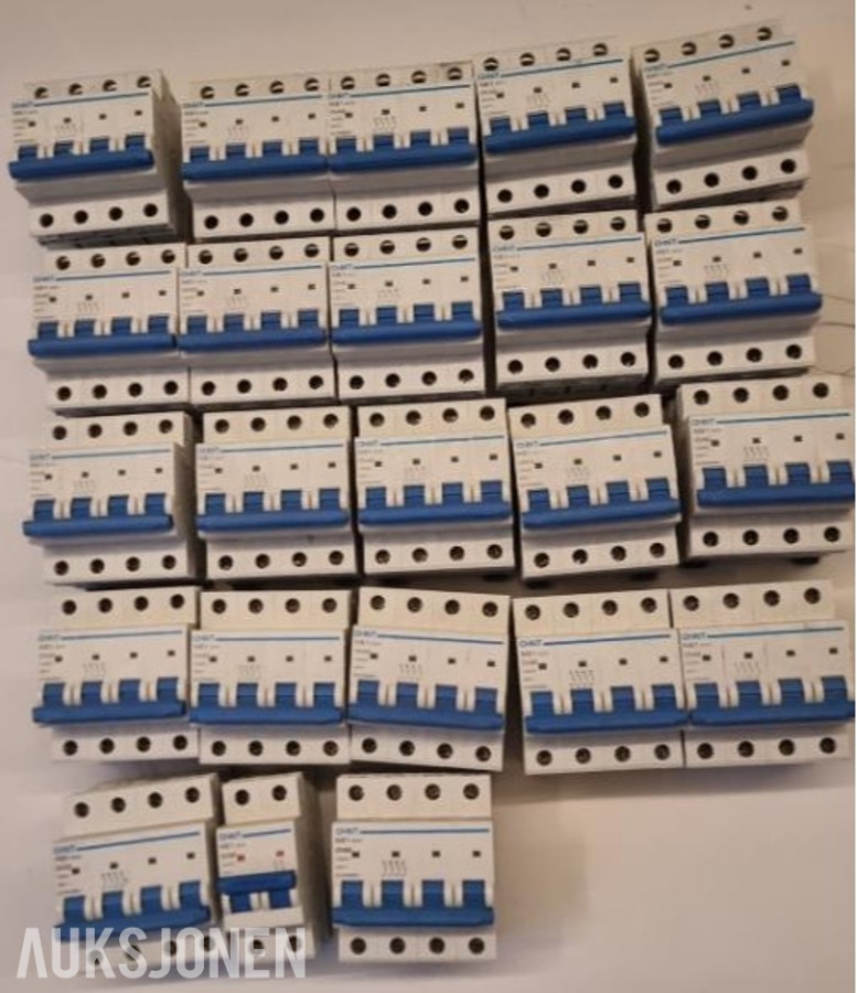 Chnt sikringer / automatsikringer, ca 68-73 stk