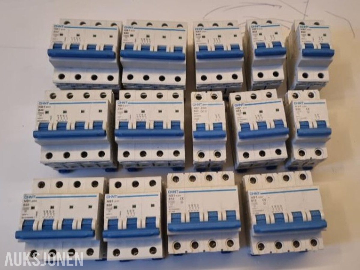 Chnt sikringer / automatsikringer, ca 68-73 stk