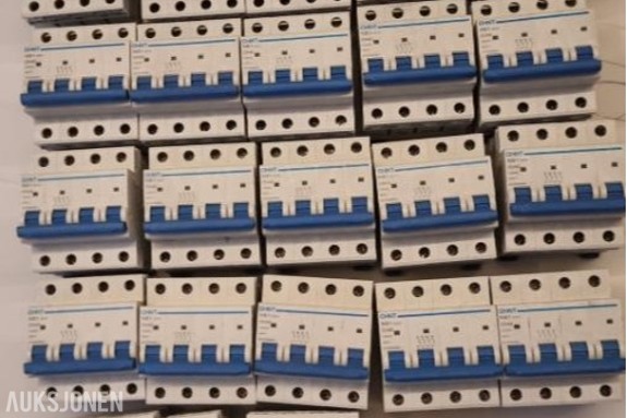 Chnt sikringer / automatsikringer, ca 68-73 stk