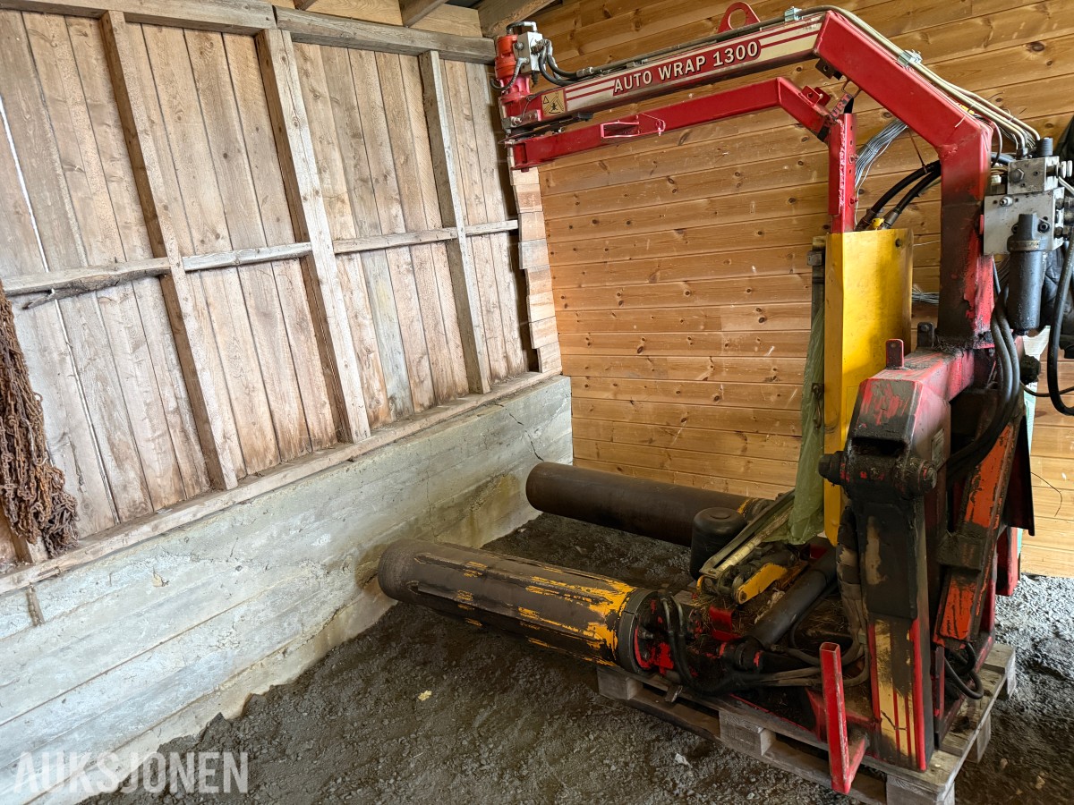 2000 Tellefsdal Rundballepakker Auto Wrap 1300