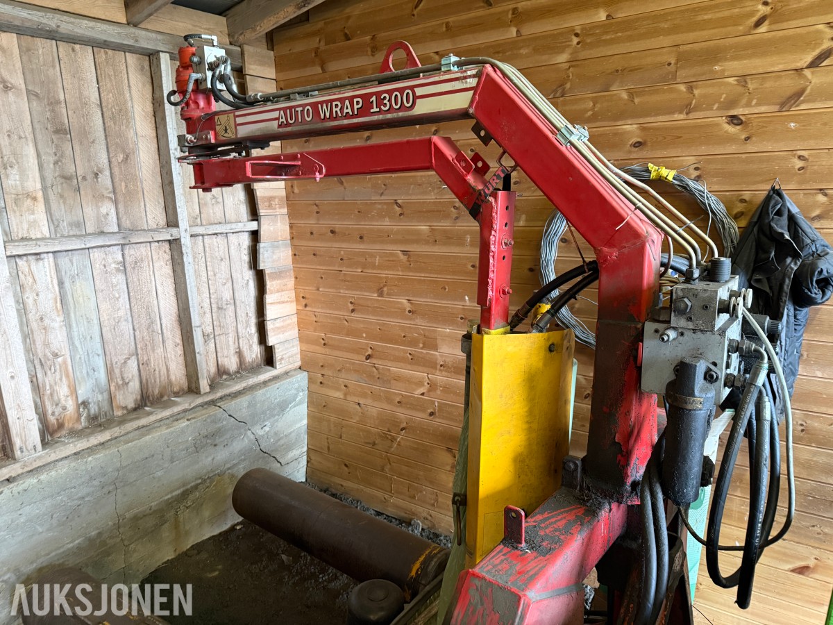 2000 Tellefsdal Rundballepakker Auto Wrap 1300