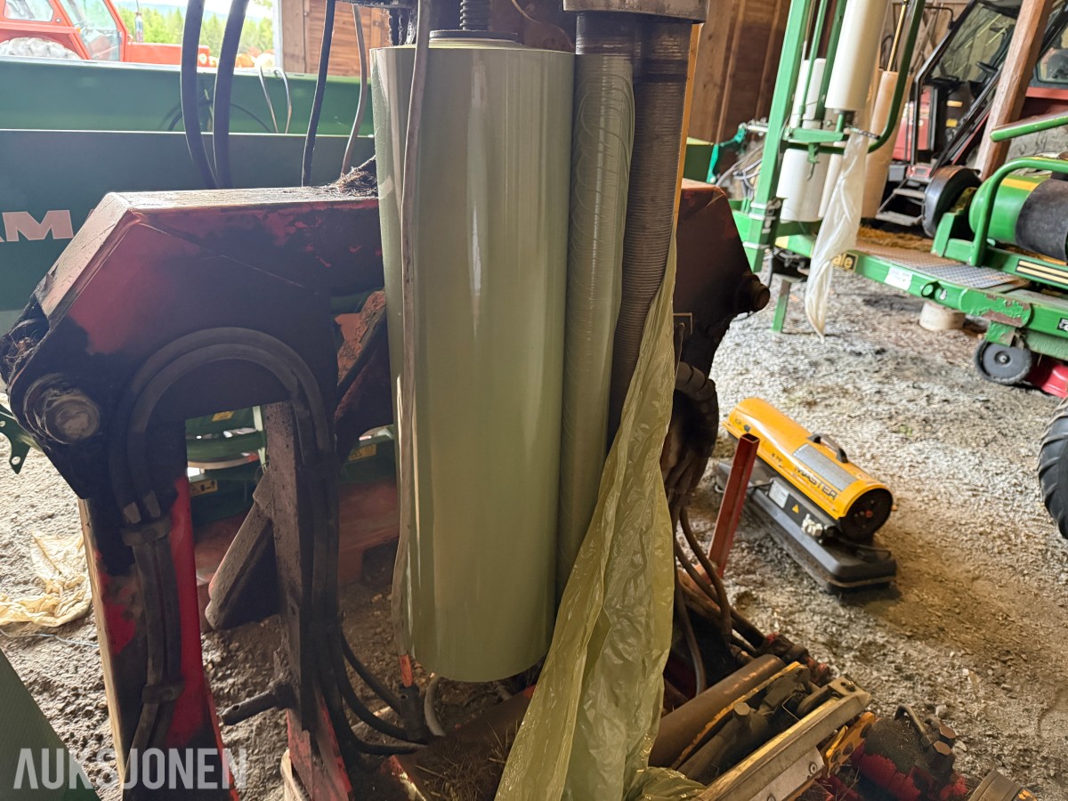 2000 Tellefsdal Rundballepakker Auto Wrap 1300