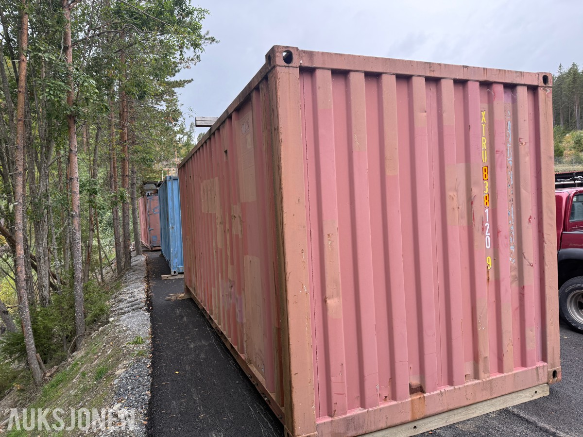 Container 20fot Lukket med dører