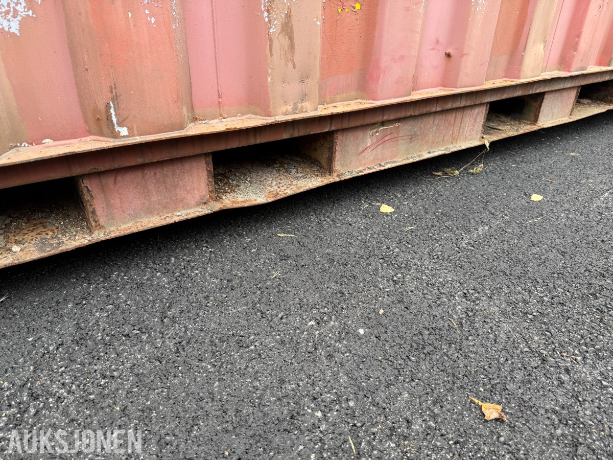 Container 20fot Lukket med dører