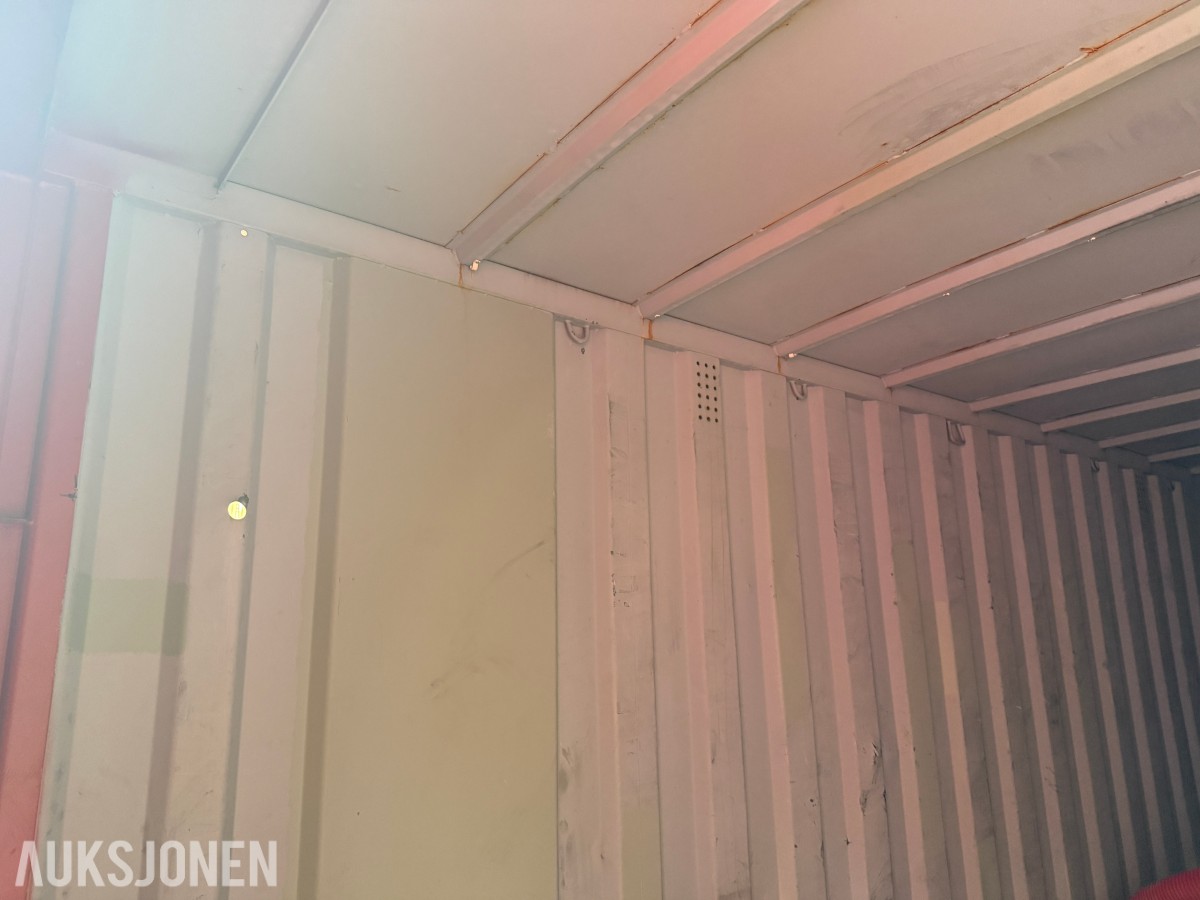 Container 20fot Lukket med dører