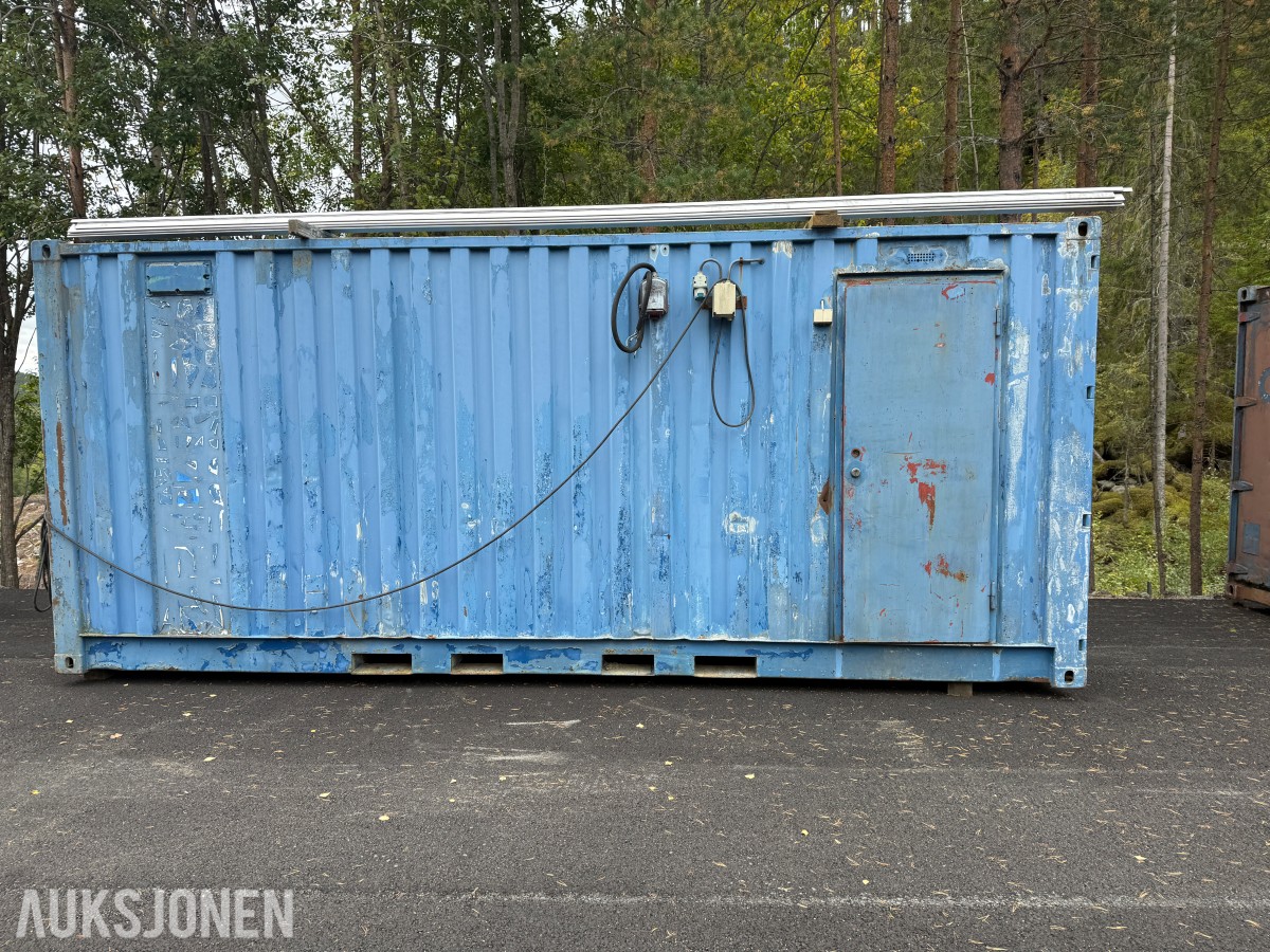 Container 20fot Lukket med dører