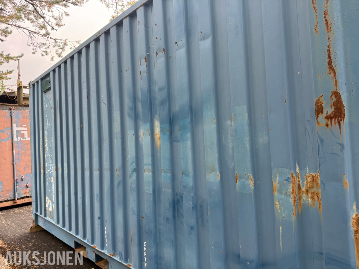 Container 20fot Lukket med dører