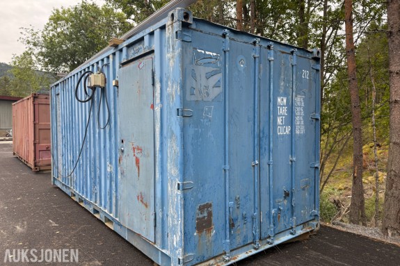 Container 20fot Lukket med dører
