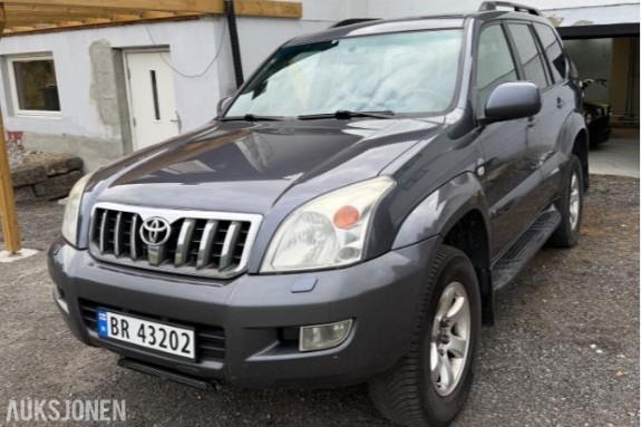 3.0D TOYOTA LAND CRUISER 173HK 4WD AUTO NYLIG EU GODKJENT TIL 11.28