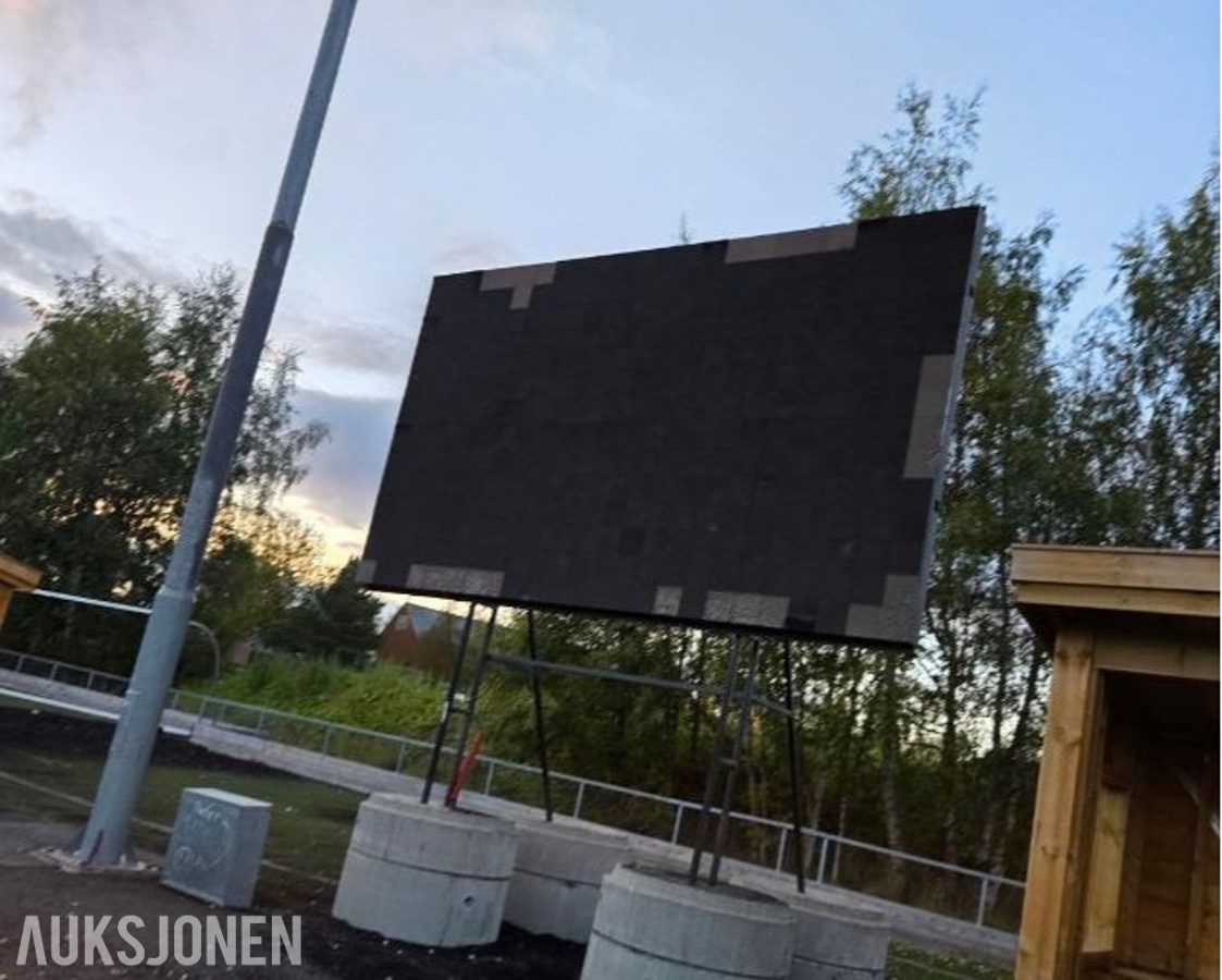 2015 LiveCOM Led-skjerm *Ingen minstepris*