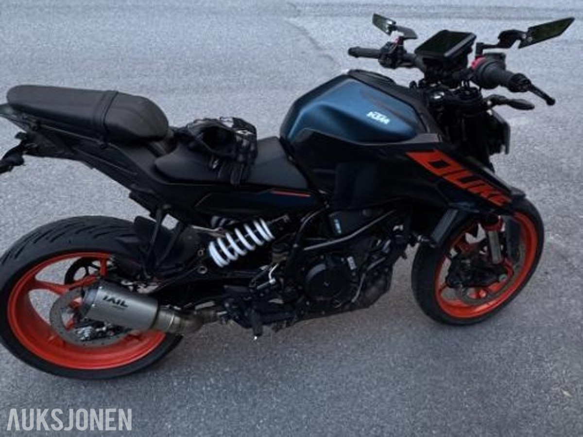2024 KTM 125 Duke