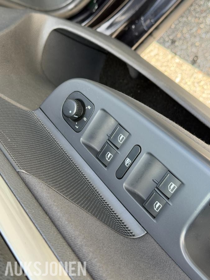 2008 Volkswagen Golf 1.9 105hk takrails dab+ hengerfeste s+v dekk