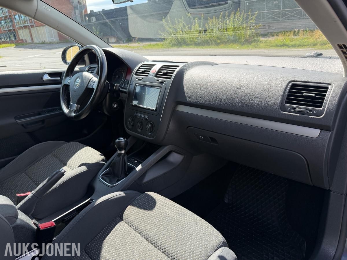 2008 Volkswagen Golf 1.9 105hk takrails dab+ hengerfeste s+v dekk