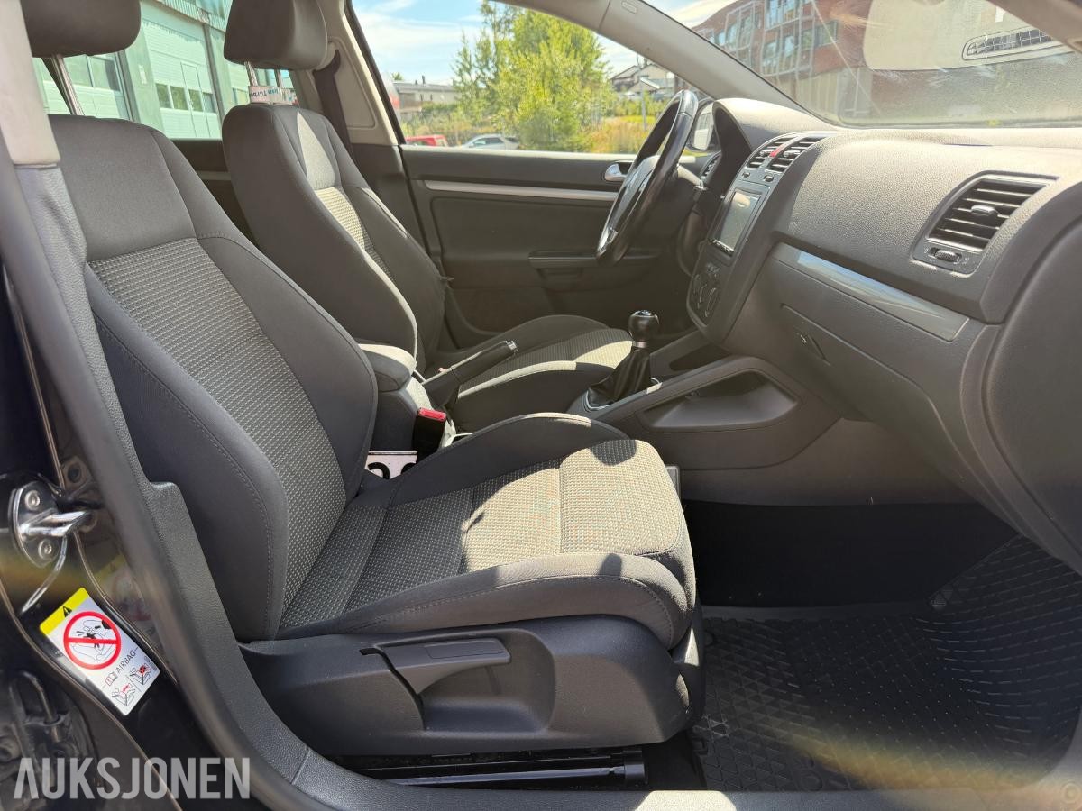 2008 Volkswagen Golf 1.9 105hk takrails dab+ hengerfeste s+v dekk