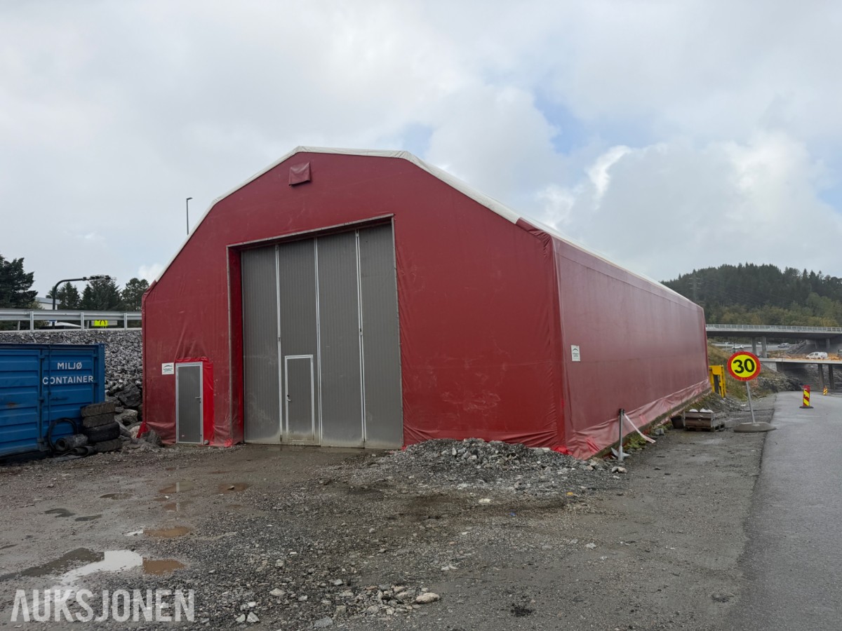 Garasje- Lagerhall Isolert med dør og skyveport